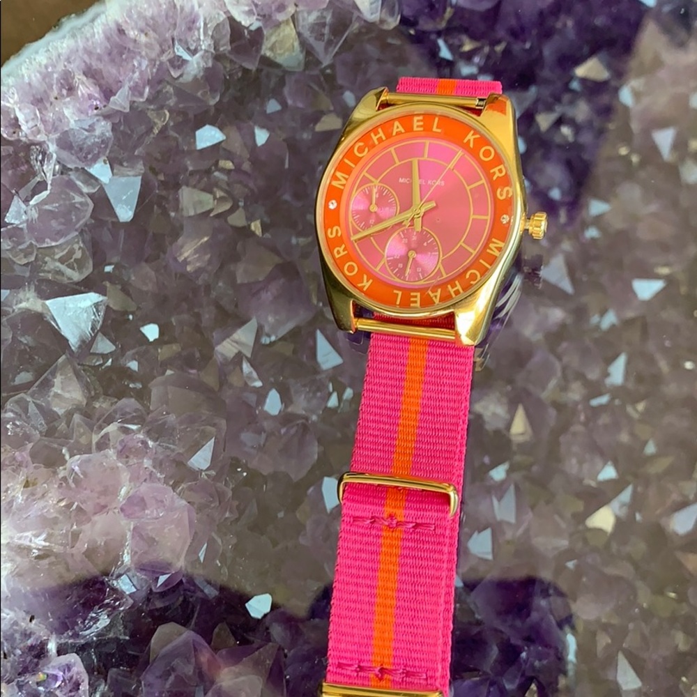 MICHAEL KORS